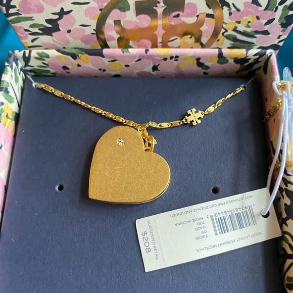 NEW-Tory Burch Heart Locket necklace - Picture 3 of 3
